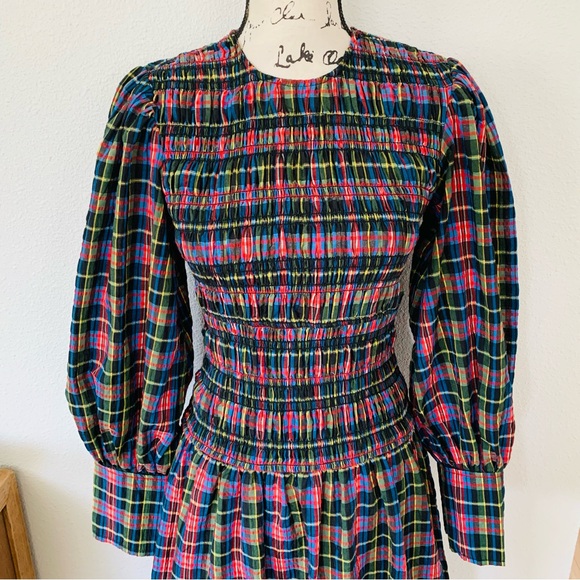Sold! Gianni seersucker plaid smocked dress - Picture 6 of 16